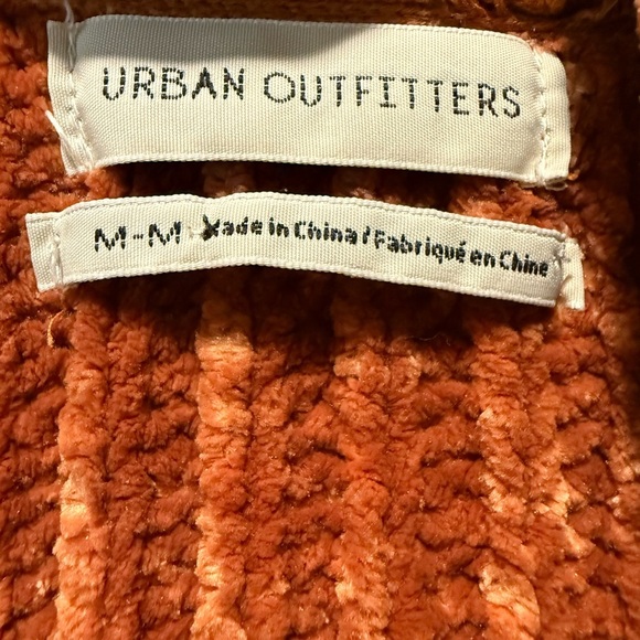 Urban Outfitters Oversized Chenille Cardigan *very soft* - Picture 4 of 9